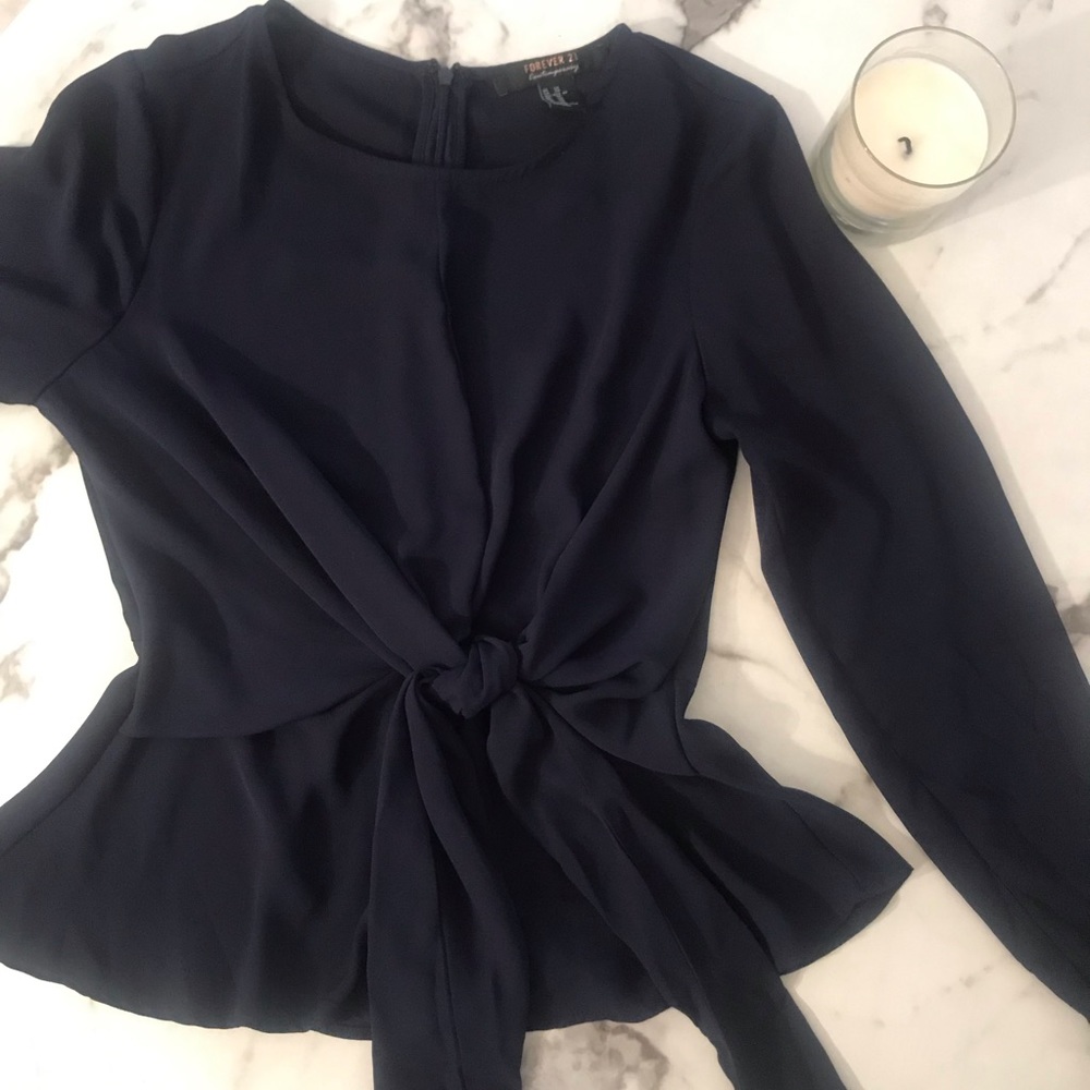 Peplum tie front top!
